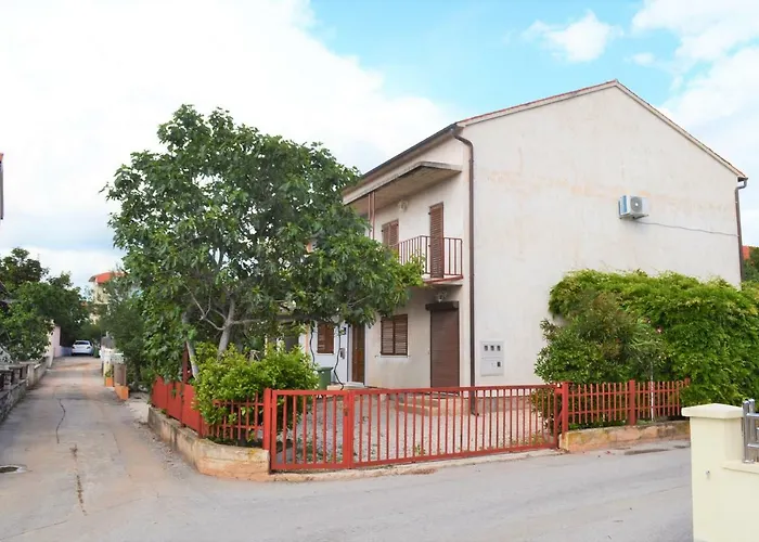 Adriana Appartement Srima